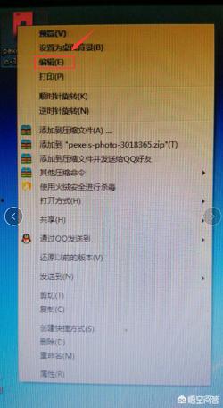 头条图片自带水印吗,自带水印的奥秘与影响